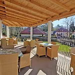 Doliva Park Bed & Breakfast 4*