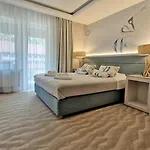 Doliva Park Bed & Breakfast 4*