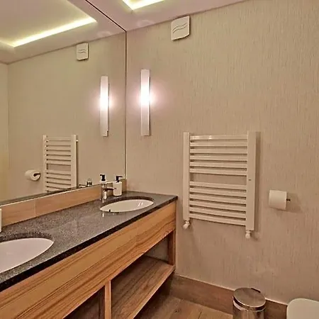 Doliva Park Bed & Breakfast 4*
