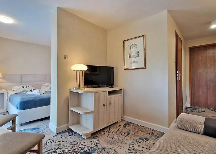 Doliva Park Bed & Breakfast Krynica Morska